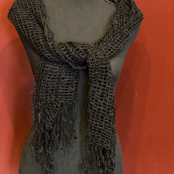 Vintage Open Weave Black Accent Scarf/Shawl - Picture 1 of 15